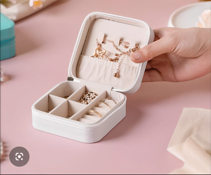 Travel Jewelry Organizer Box Color White